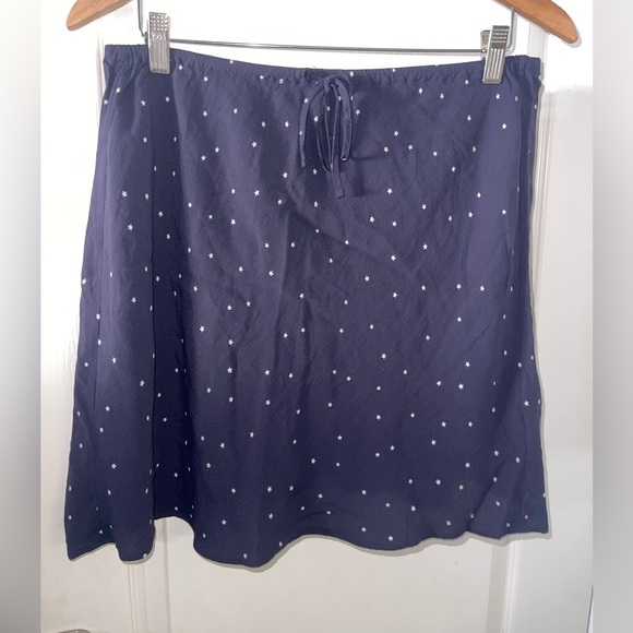 Madewell Dresses & Skirts - Madewell Navy Mini Skirt with White Dots